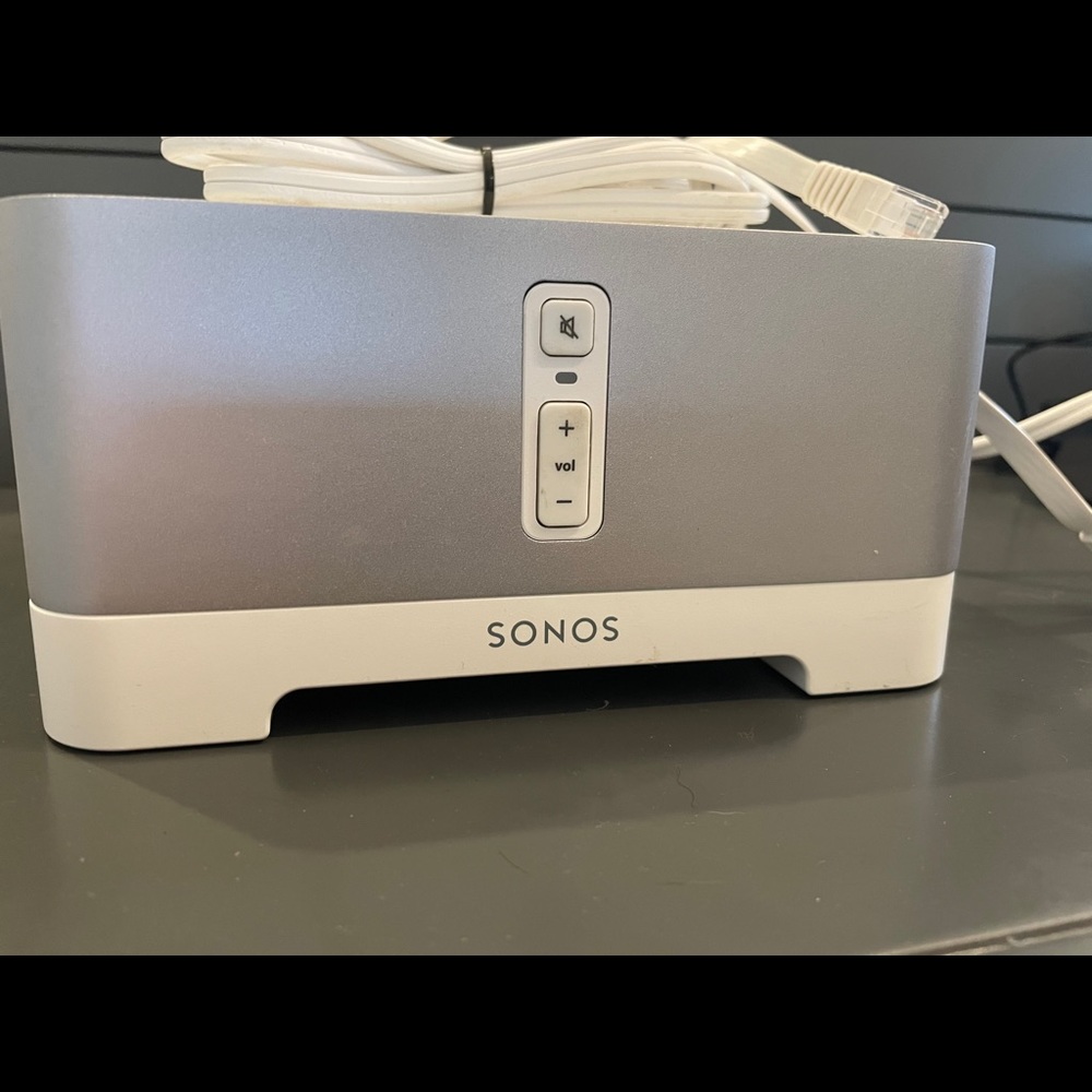 2 Sonos Players
